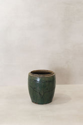 Vintage Emerald Green Pot - No 8
