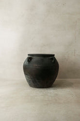 Vintage Dark pot with ears - E4.19
