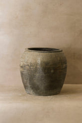 Vintage Dark Pot - No 59