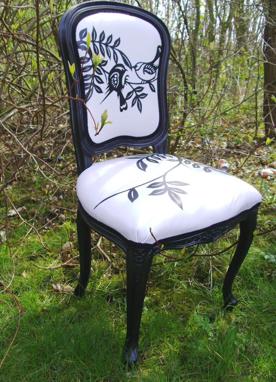 Two Birds Boudoir Chair