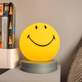 The Smiling Night Lamp
