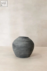 Dark gray textured earthenware pot vintage pot n° 22 with rounded body and slightly flared rim