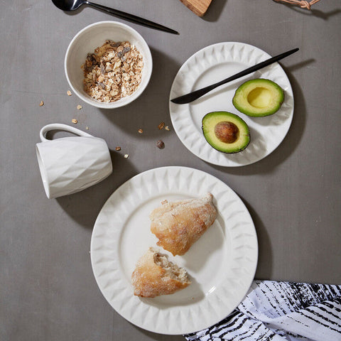 Avie 16 Pc Embossed Geo Dinner Set