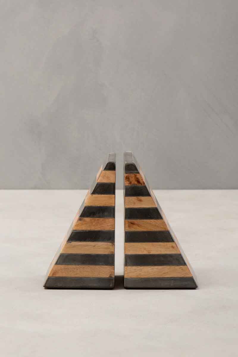 Kata Bookends