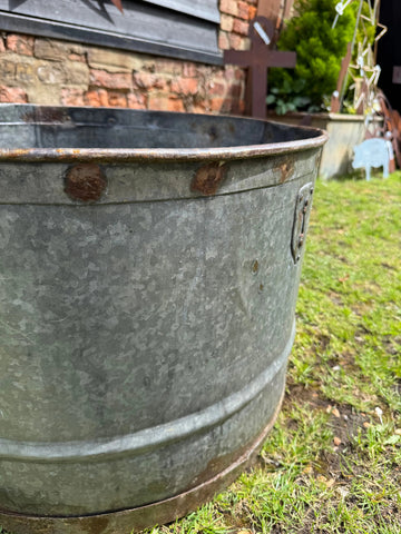 Vintage Galvanised Metal Round Garden Planter Tub Rustic Outdoor Pot