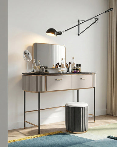 Elmore Dressing Table With Mirror