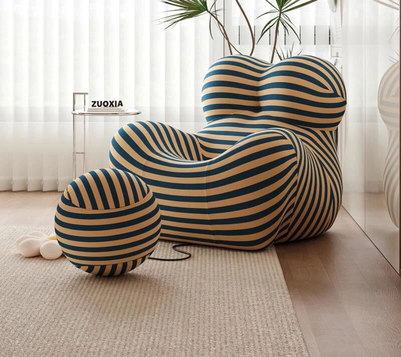Up50 Armchair With A Ball Stool, Blue&Red