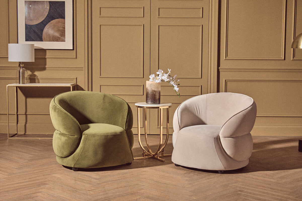 Sellis Clear Glass And Brass Finish Metal Table Lamp