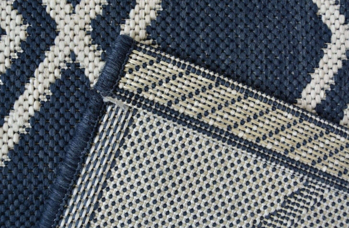 County Diamonds Indoor/Outdoor Rug | 11651A