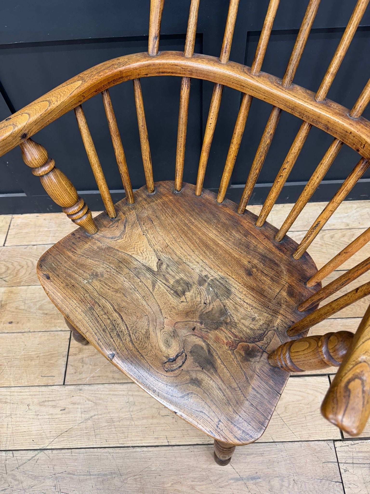 Antique Elm Windsor Armchair Bow Back Smokers Chair Farmhouse Occasional Chair