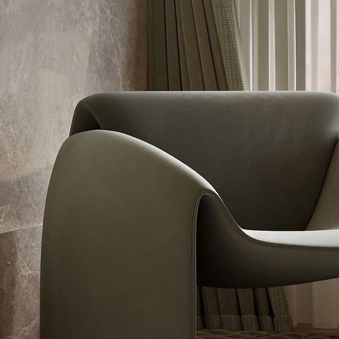 Classic Crab Armchair, Leather｜ DC Concept