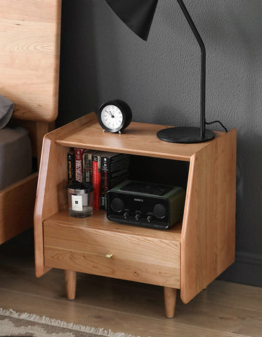 Devin Bedside Table, Solid Wood｜ DC Concept