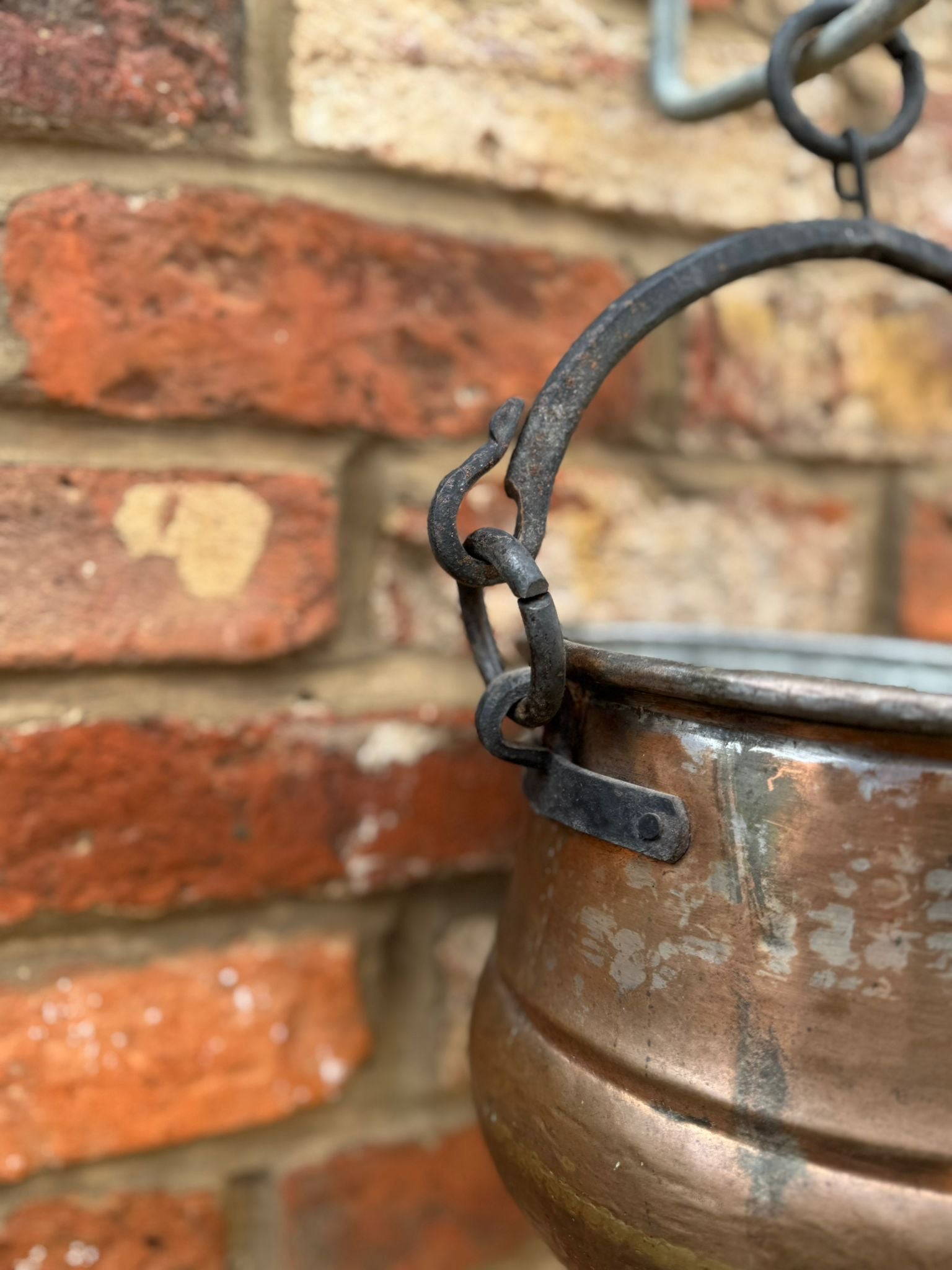 Antique Copper Cauldron Pot with Wrought Iron Handle – Rustic Garden Planter A