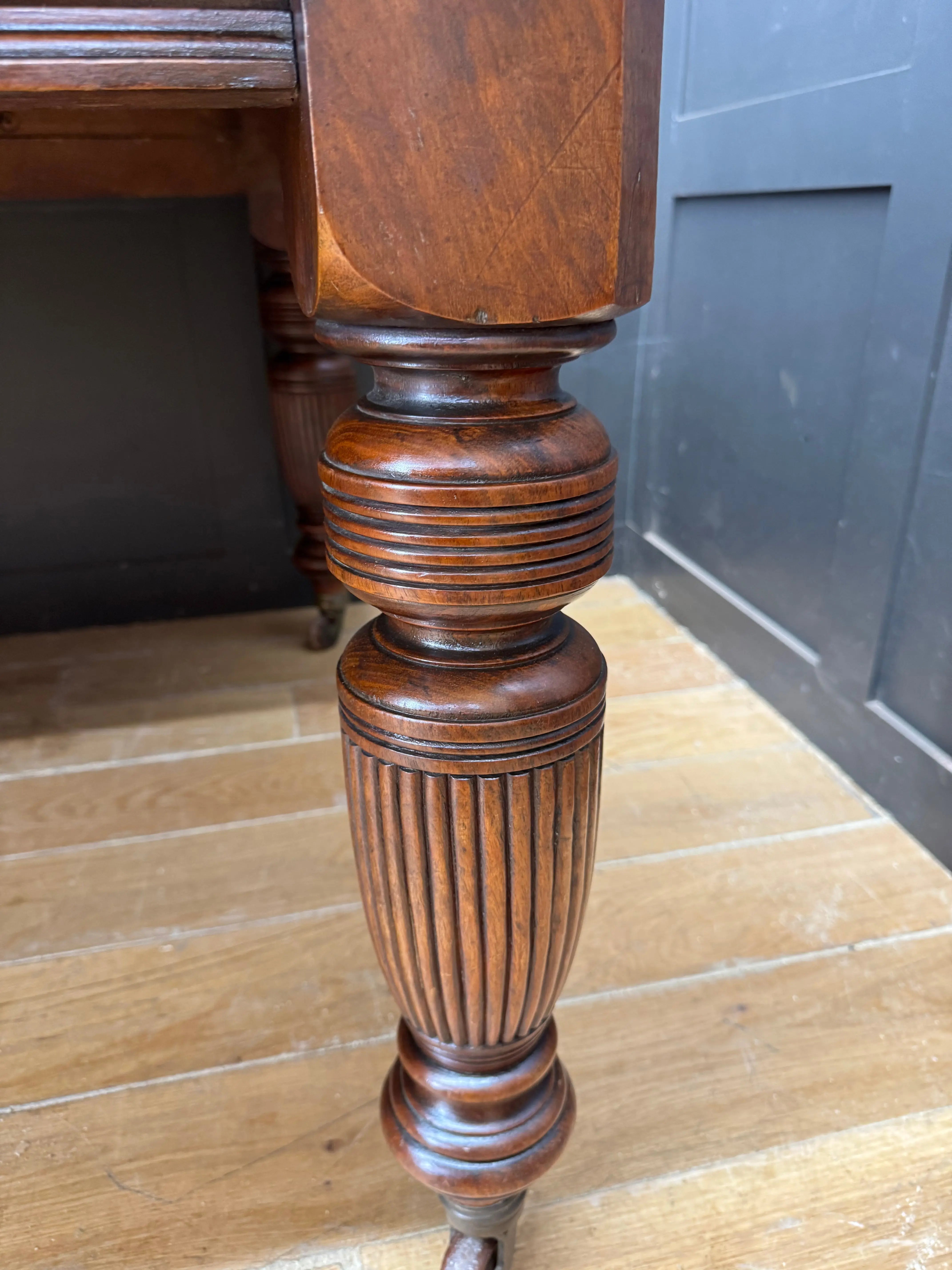 Victorian Solid Walnut Extending Dining Kitchen Table Seats 8 to 10 Antique