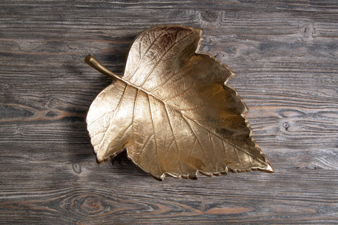 Prato Gold Finish Leaf Dish