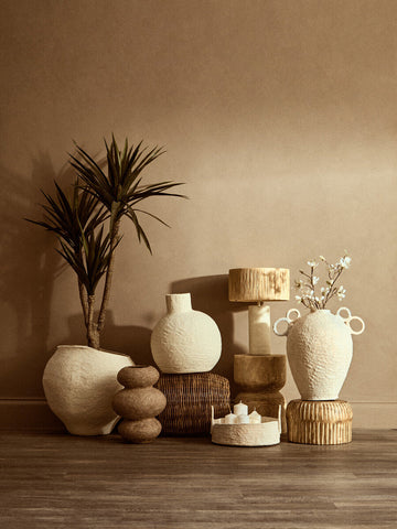 Carta Natural Papier Mache Table Lamp With Natural Raffia Shade