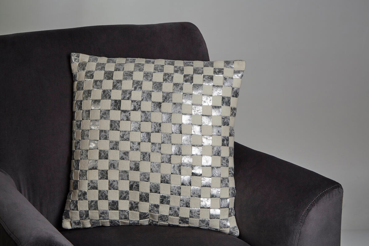 Bosie Kensington Townhouse Square Ivory And Silver Check Cushion