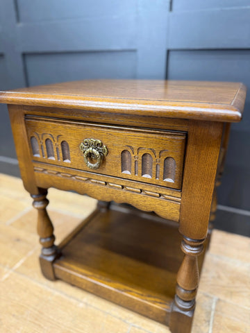Old Charm Solid Oak Bedside Cabinet | Vintage One Drawer Lamp Side Table
