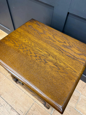 Old Charm Solid Oak Bedside Cabinet | Vintage One Drawer Lamp Side Table