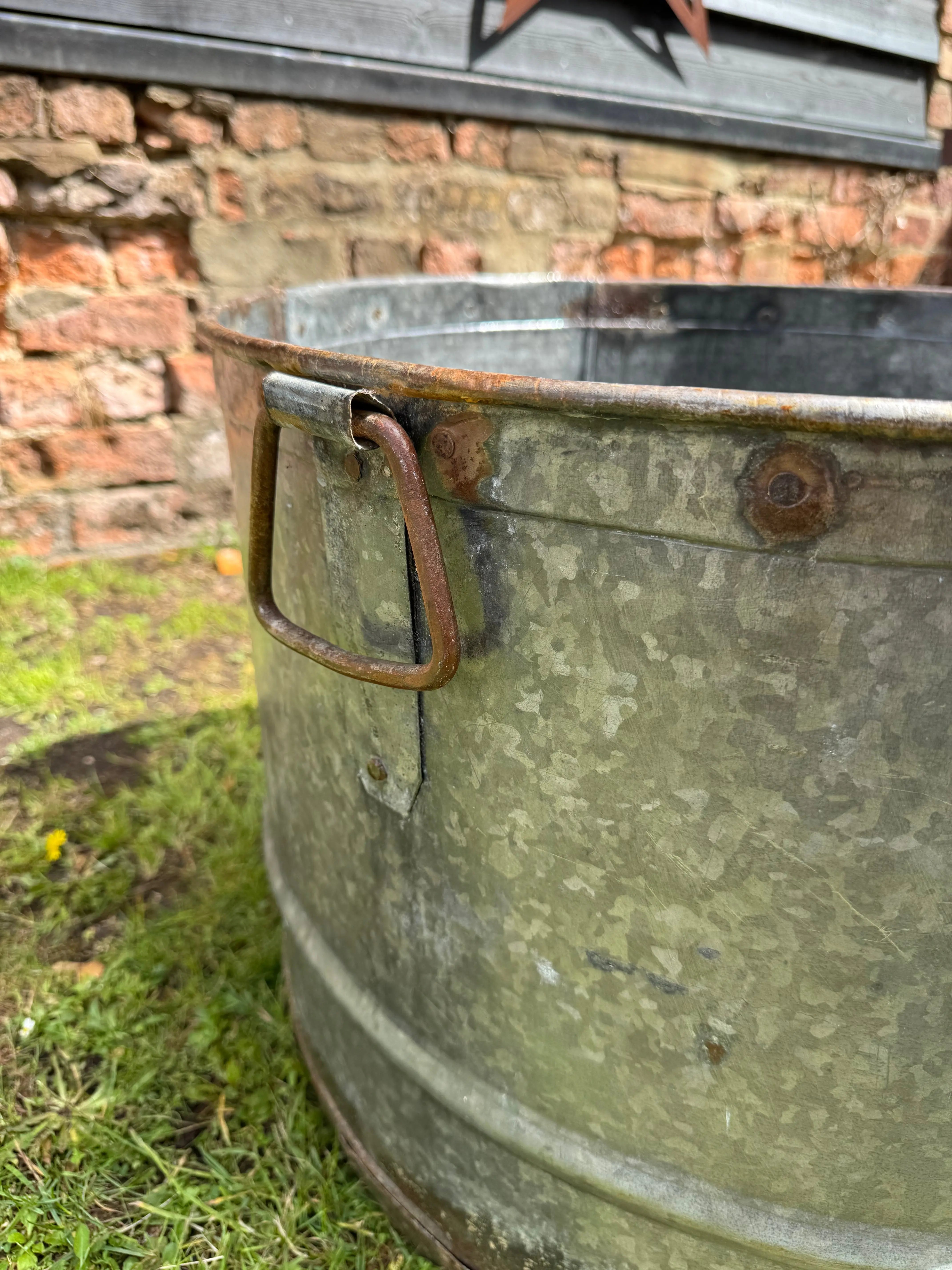 Vintage Galvanised Metal Round Garden Planter Tub Rustic Outdoor Pot