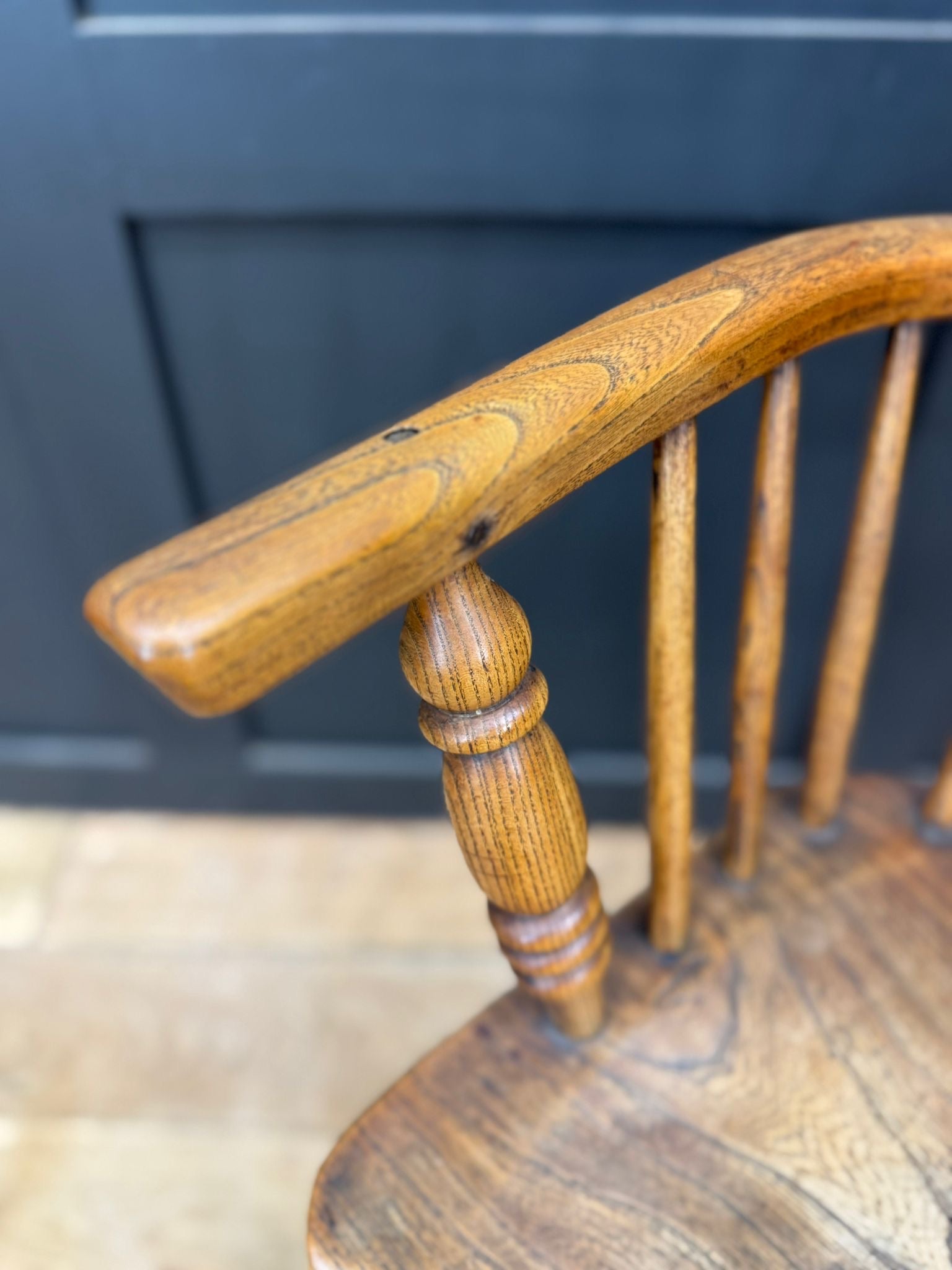 Antique Elm Windsor Armchair Bow Back Smokers Chair Farmhouse Occasional Chair