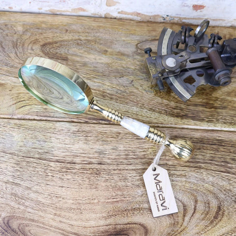 Barauna Reading Magnifying Glass 10cm Mother of Pearl Brass Handle