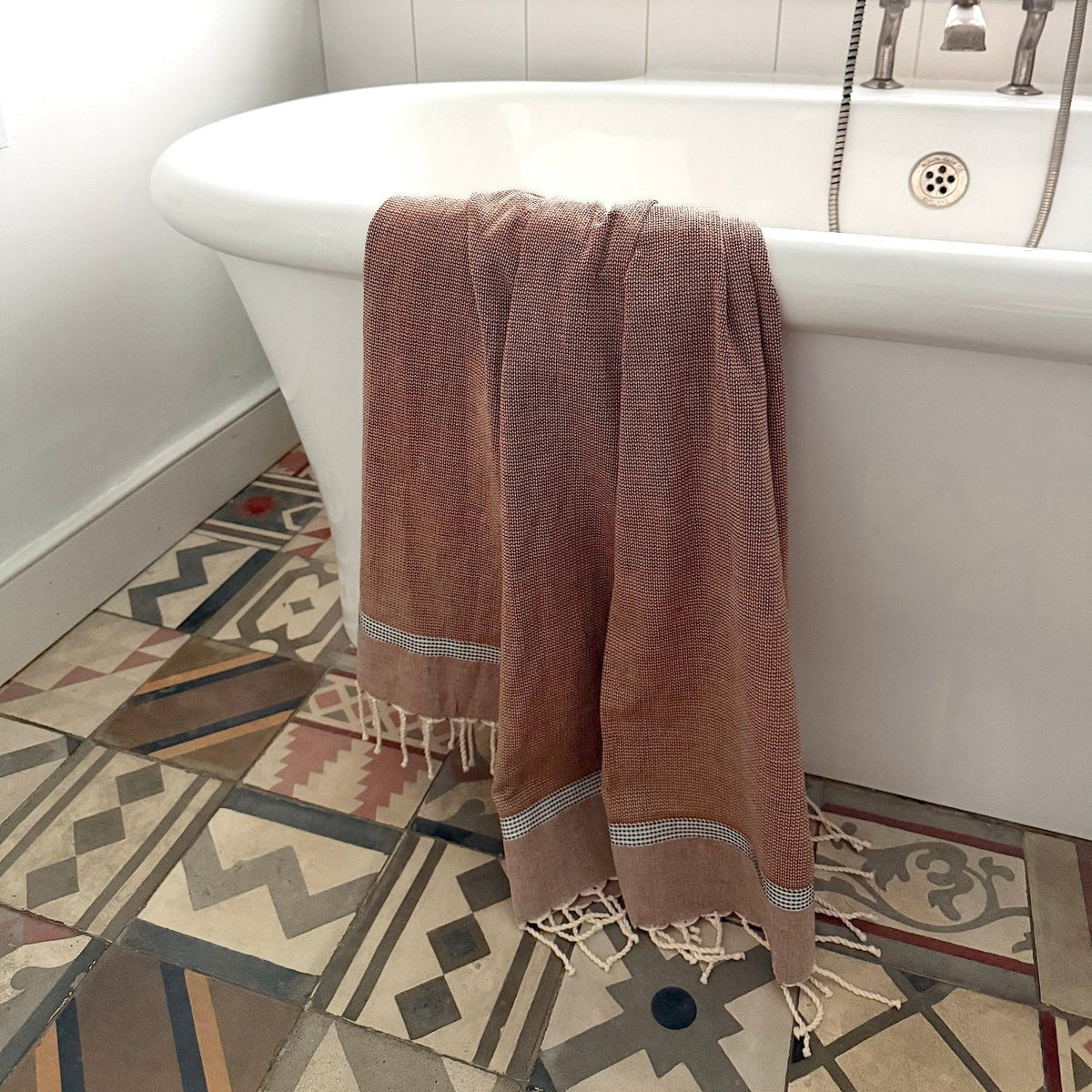 Cassis Cinnamon/Black Fringed Cotton Fouta