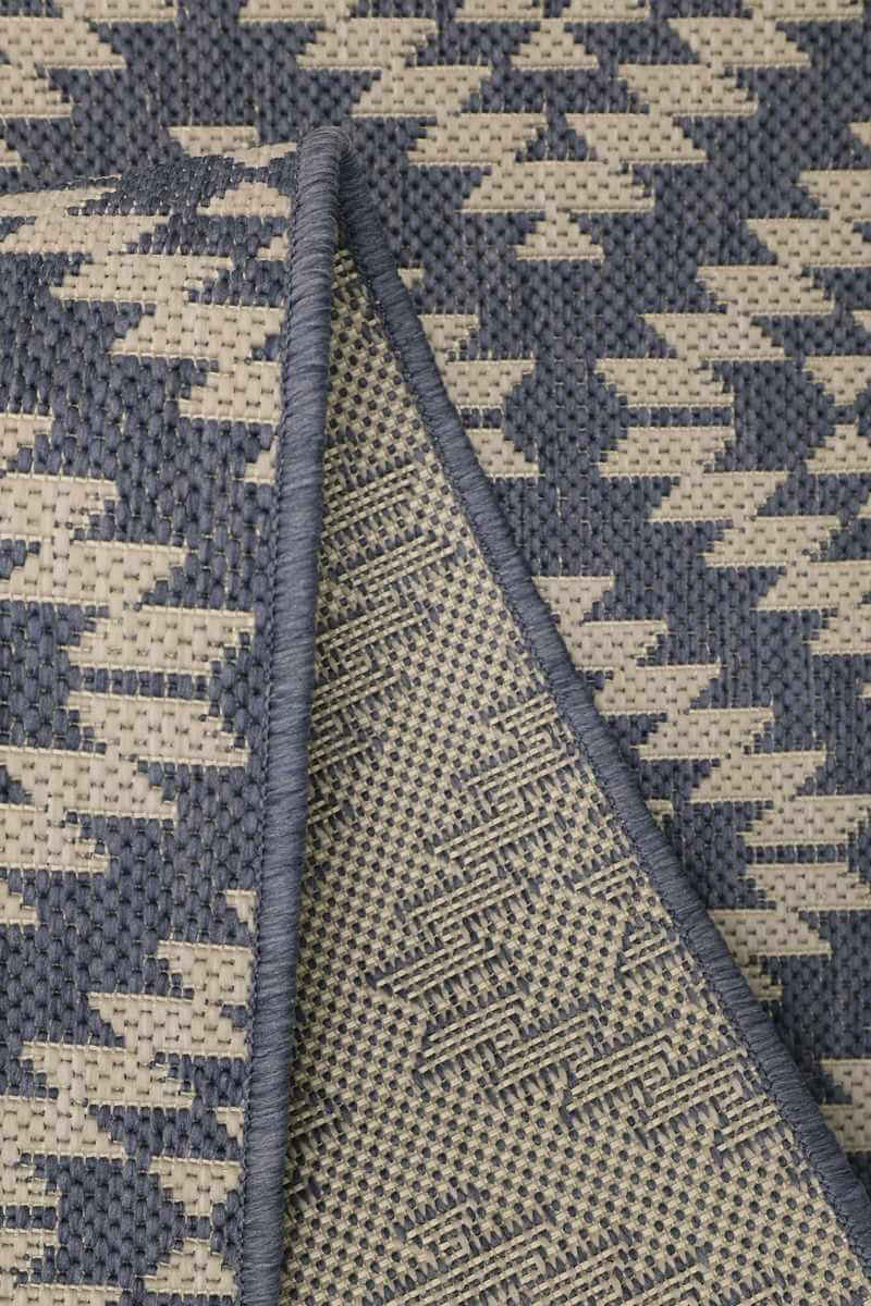 County Genesis Rug Diamond Design – Indoor/Outdoor Use