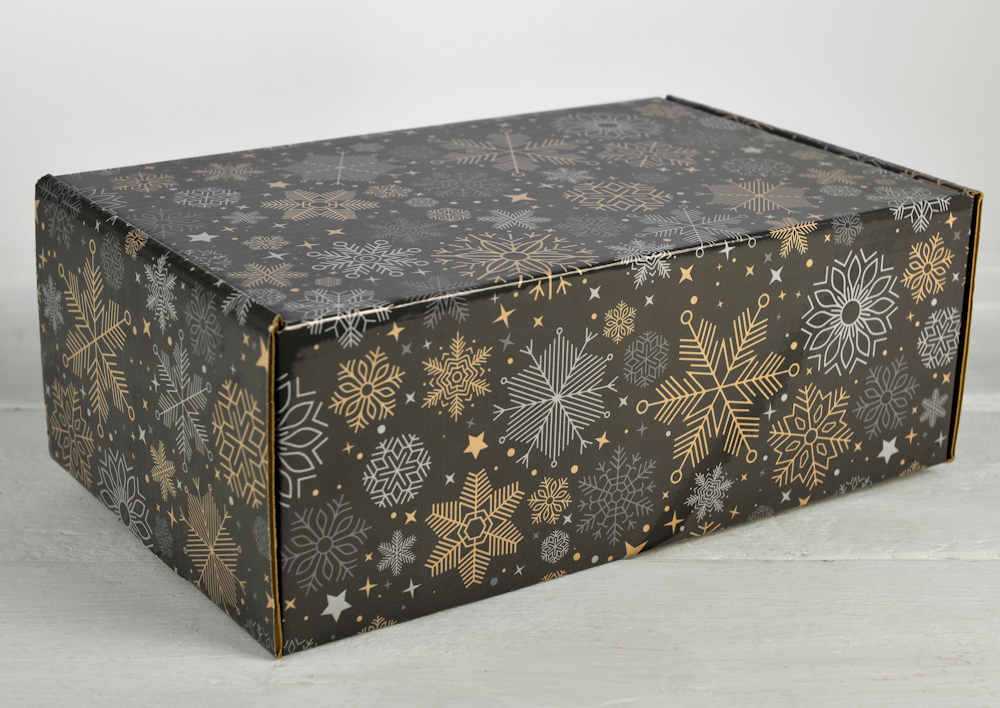 Sustainable Festive Gift Box with Wine