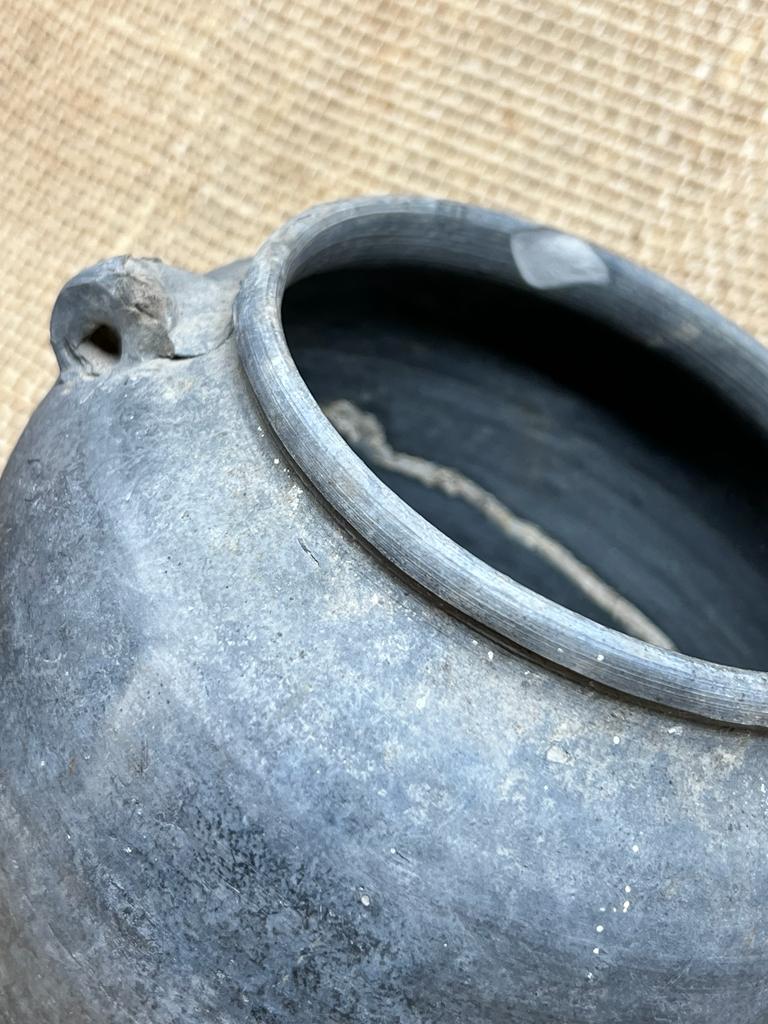 Vintage Grey Earthenware Pot KX3112E