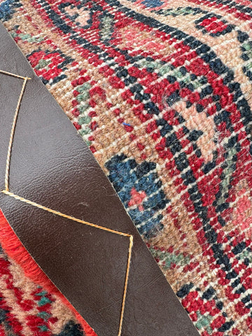 Large Red Oriental Wool Rug – Hand Made Traditional Carpet 381 x 270 cm