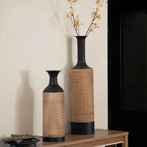 Kushi Vase