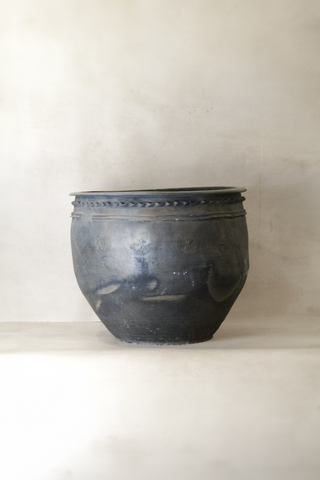 Big Old Grey Asian Pots - L019