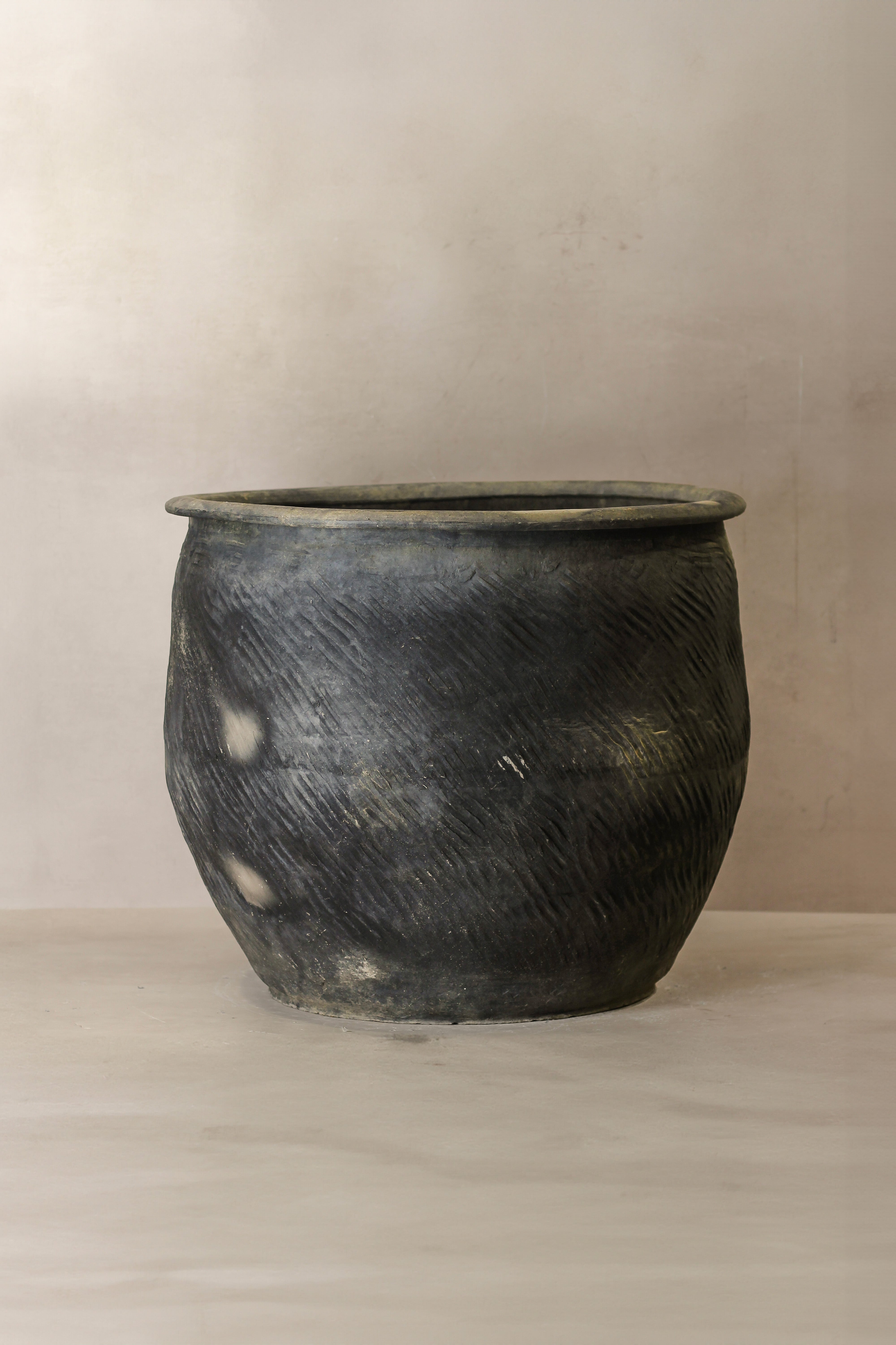 Big Old Grey Asian Pots - L014