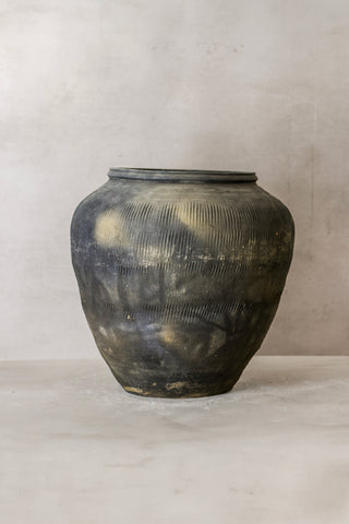 Vintage Textured Grey Pot - VT01