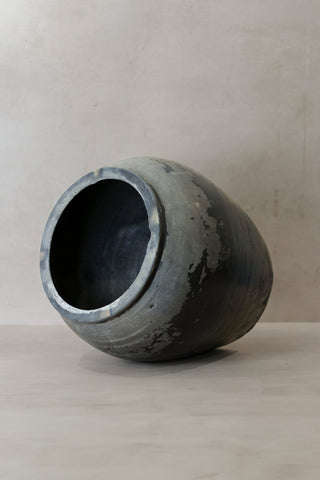 Vintage Dark Pot - No 74