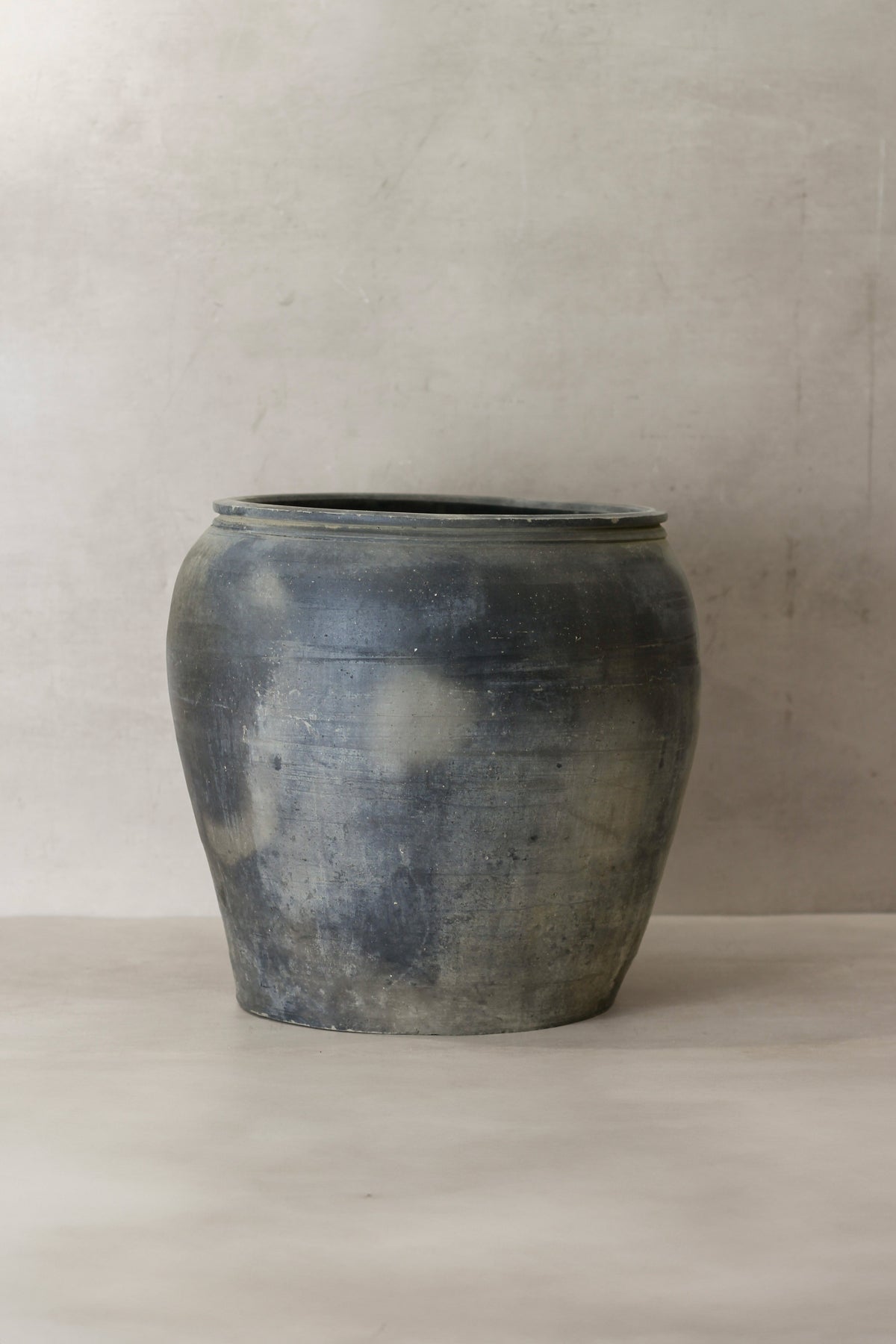 Vintage Dark Pot - No 76