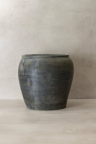 Vintage Dark Pot - No 76