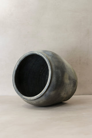 Vintage Dark Pot - No 76