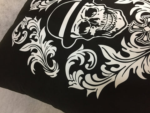 Dan Gold Bowler Cushion