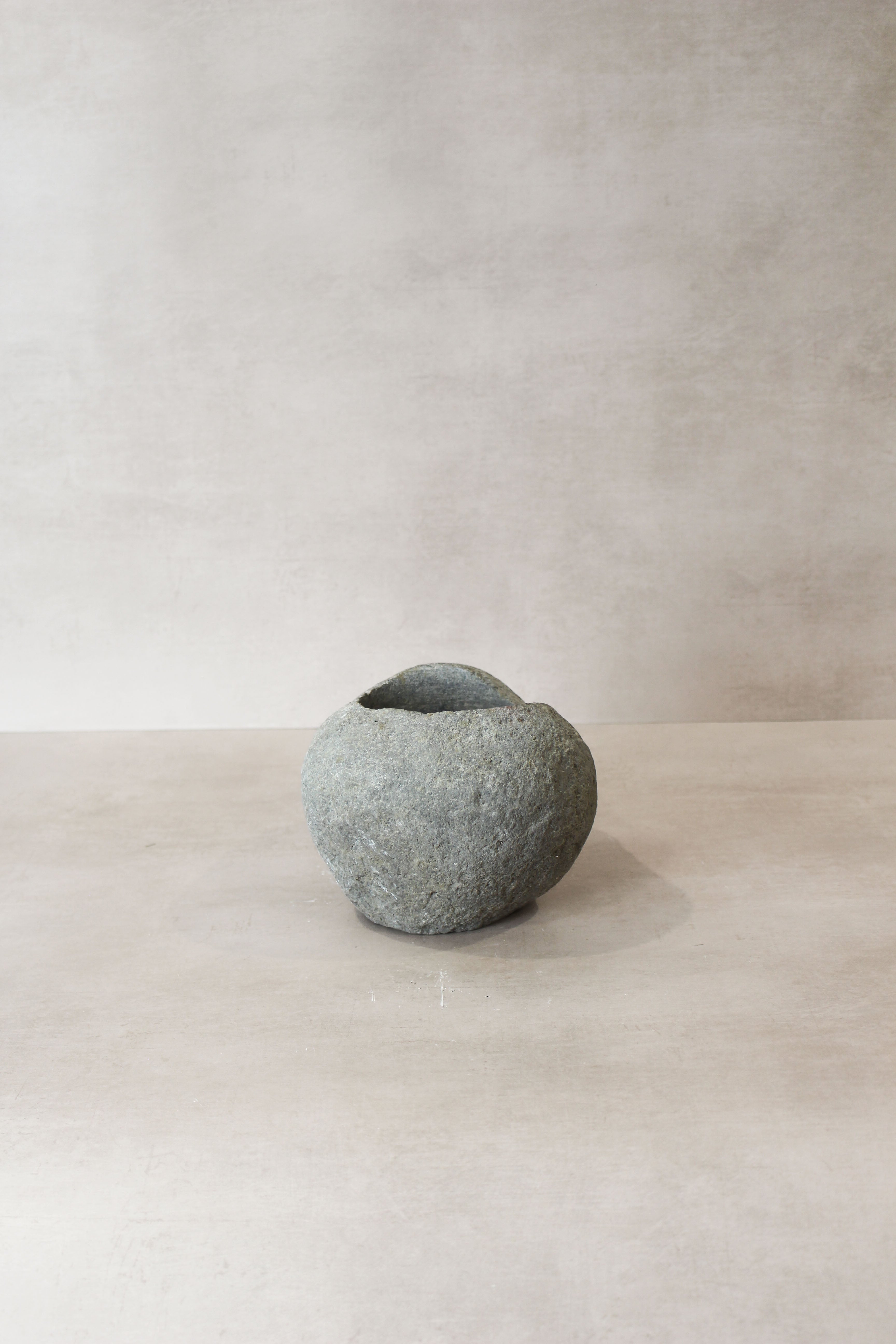 River Stone Planter Pot No6