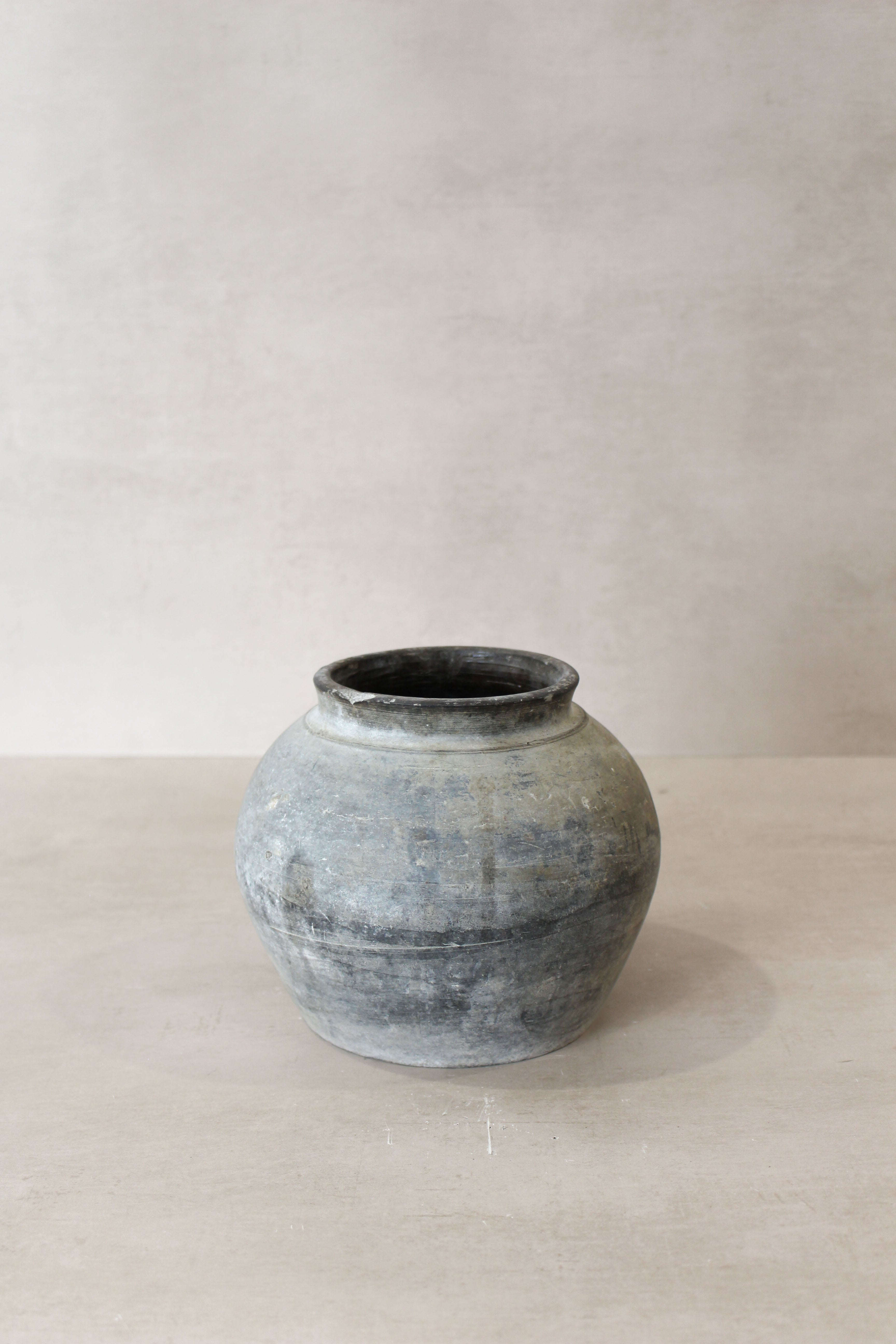 Vintage Dark Pot n° 48