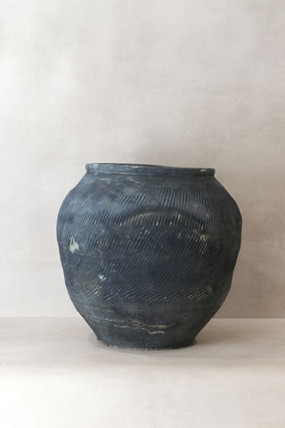 Vintage Textured Grey Pot - VT06
