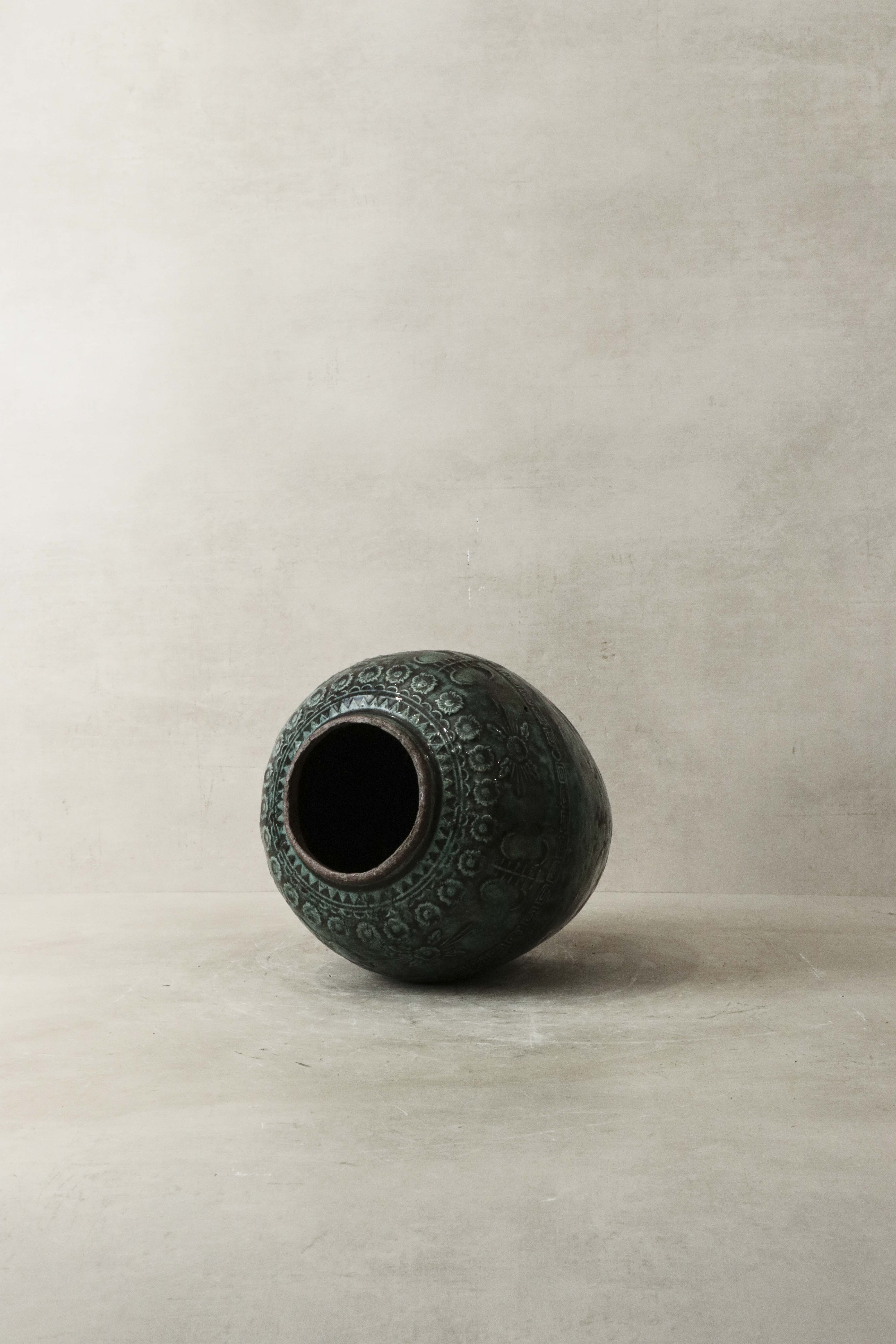 Old Turquoise Asian Pot No3