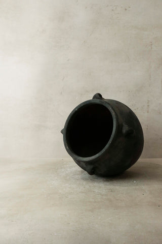 Vintage Dark pot with ears - E4.20