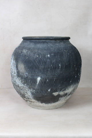 Vintage Textured Grey Pot - VT09