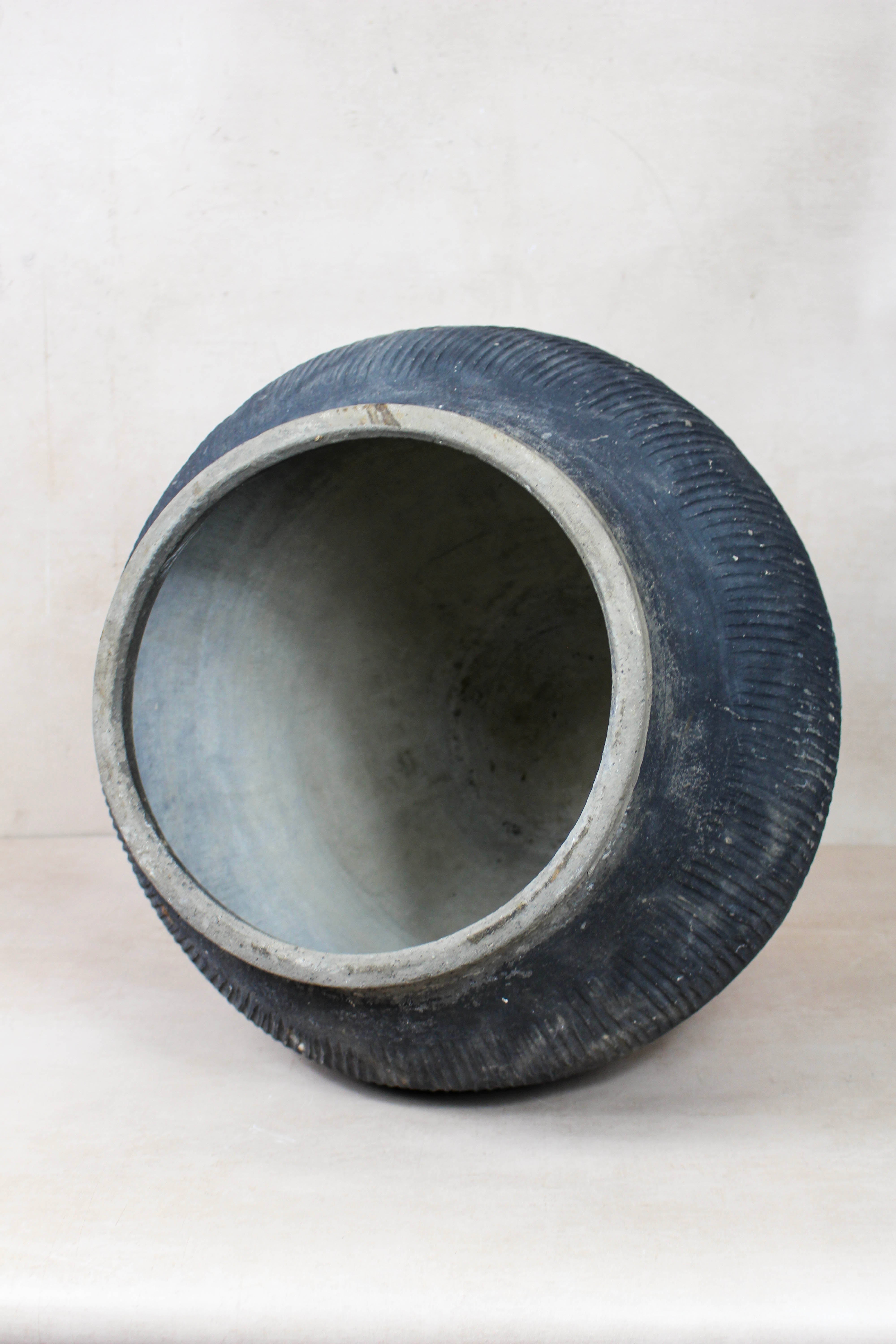 Vintage Textured Grey Pot - VT10