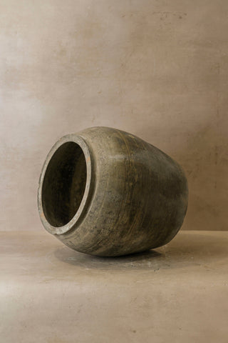 Vintage Dark Pot - No 59