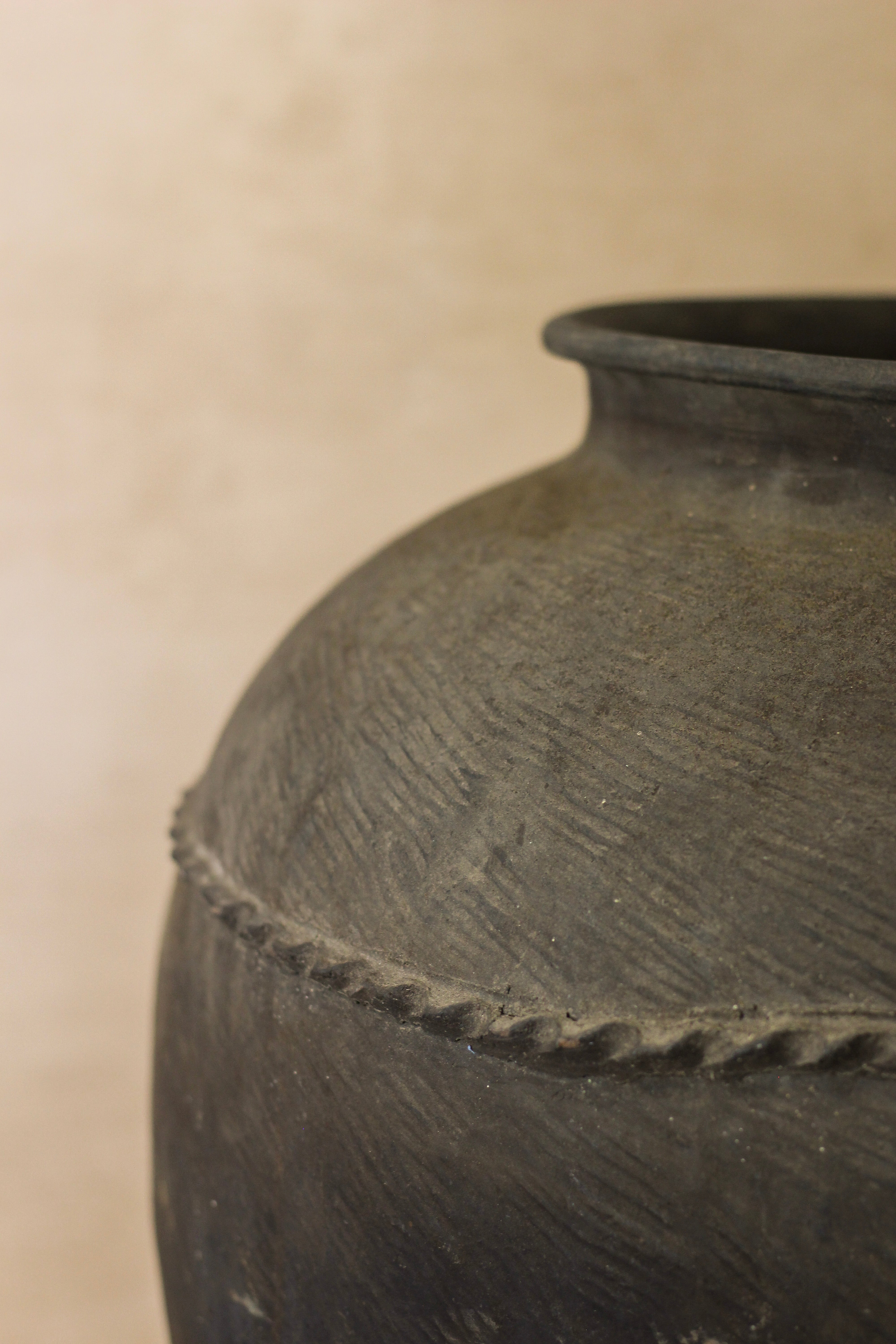 Vintage Black Asian Pots - VB04