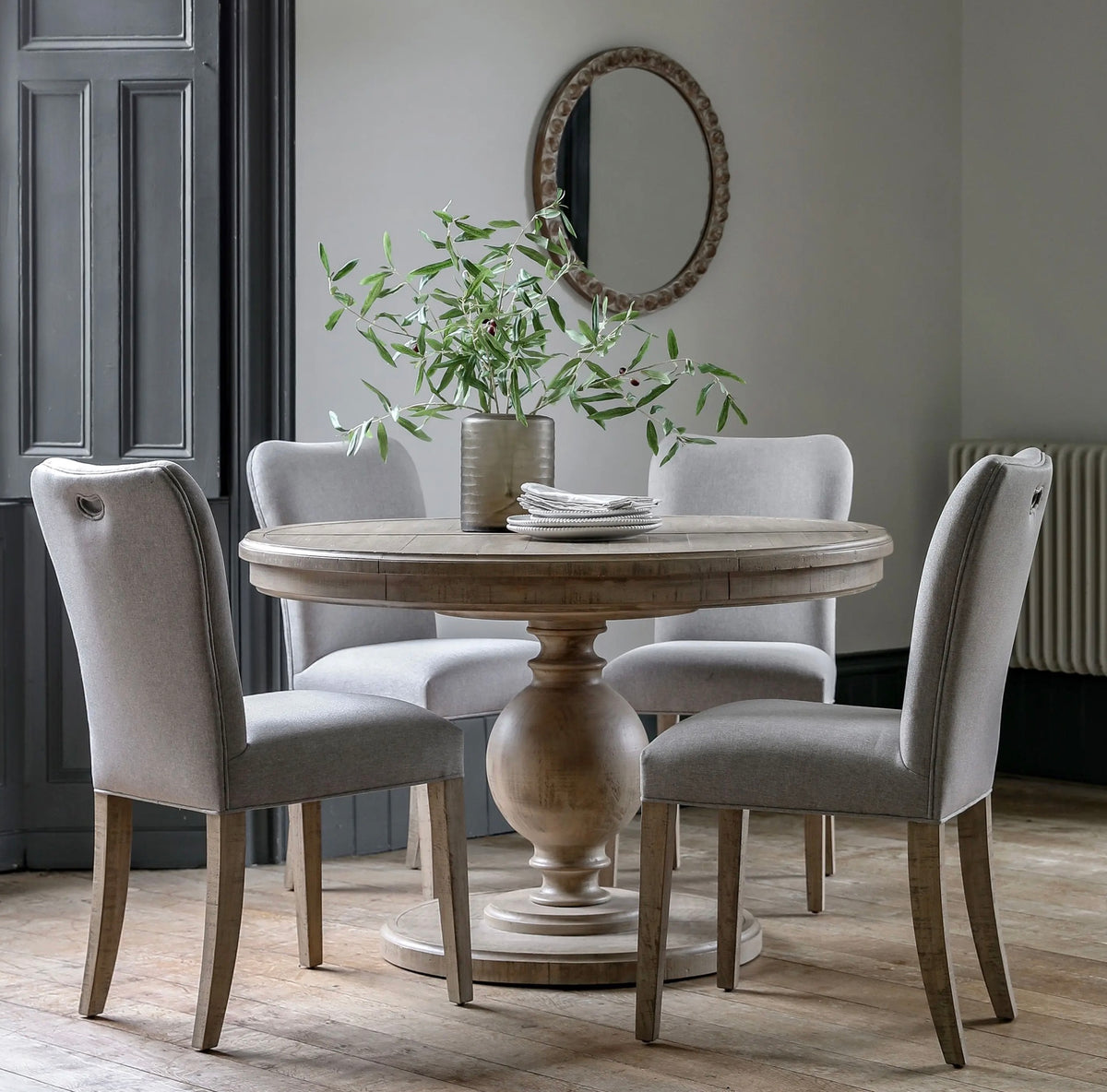 Vancouver Round Extending Dining Table